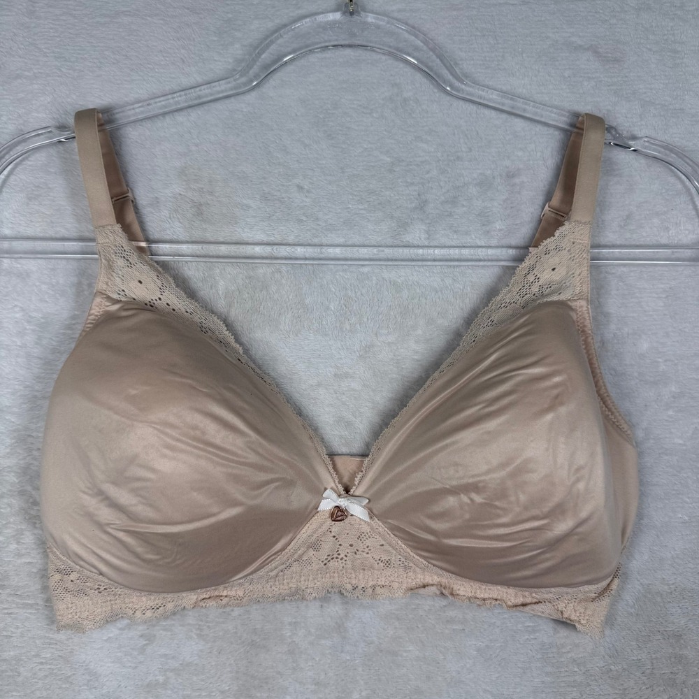 Victoria Secret Body By Victoria Beige Lined No-Wire Lace Bra 4 34DD